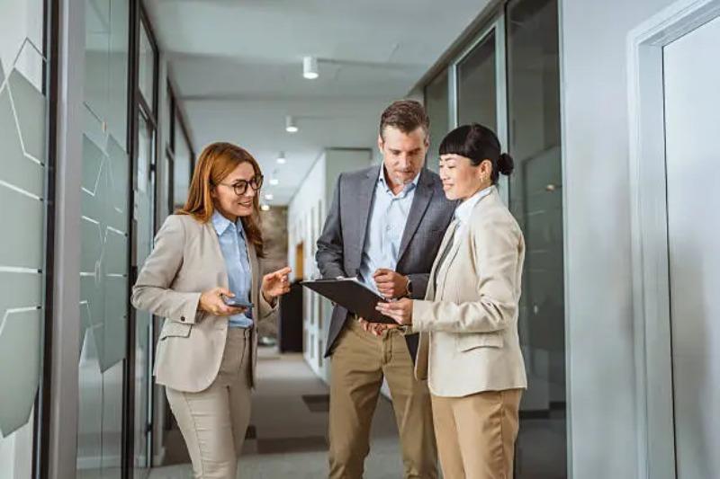 2026 英文 Small Talk 完全攻略:5 大安全開場白與不冷場話題實戰指南 (7)