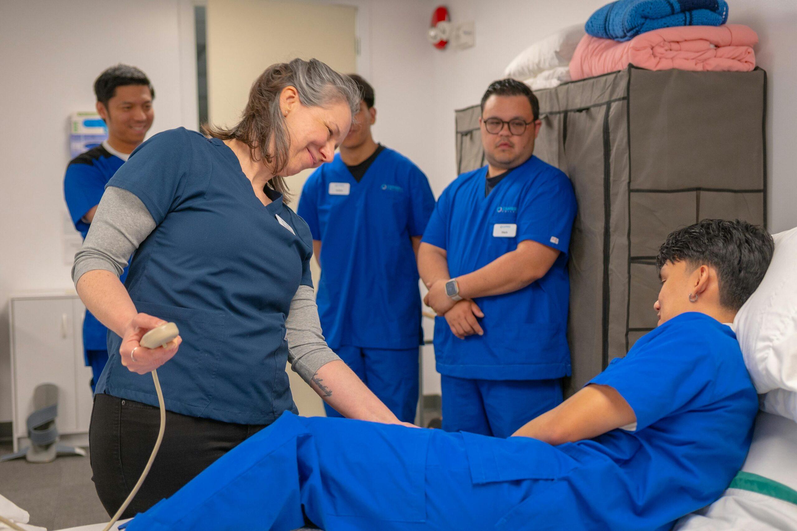 專科護理師英文怎麼說？5個常見錯誤用法你一定要避免！ [How To Say 'Nurse Practitioner' In English? 5 Common Mistakes You Must Avoid!]