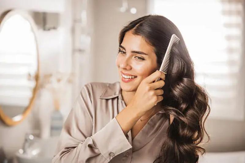 2026 梳子英文全解析:comb、hairbrush 差異、多語對照與國際實用情境 (2)