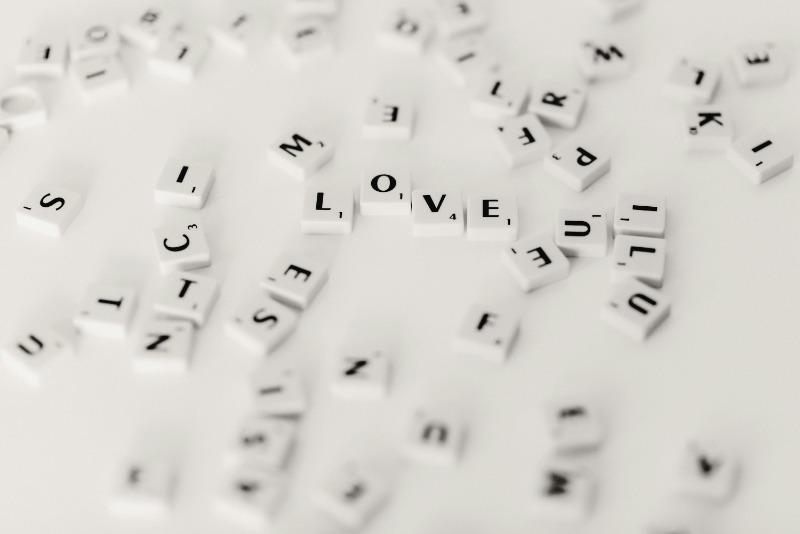 2026 愛情英文短句風潮解析：五句極簡浪漫，讓心動更精準 (5)