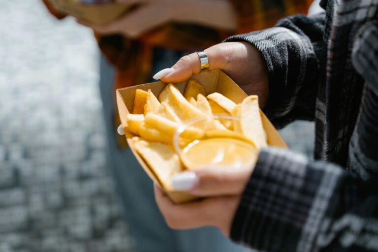 外帶的英文怎麼說？5個情境輕鬆學會點餐外帶英文用法 [How To Say 'Takeout' In English? 5 Practical Dining Scenarios]