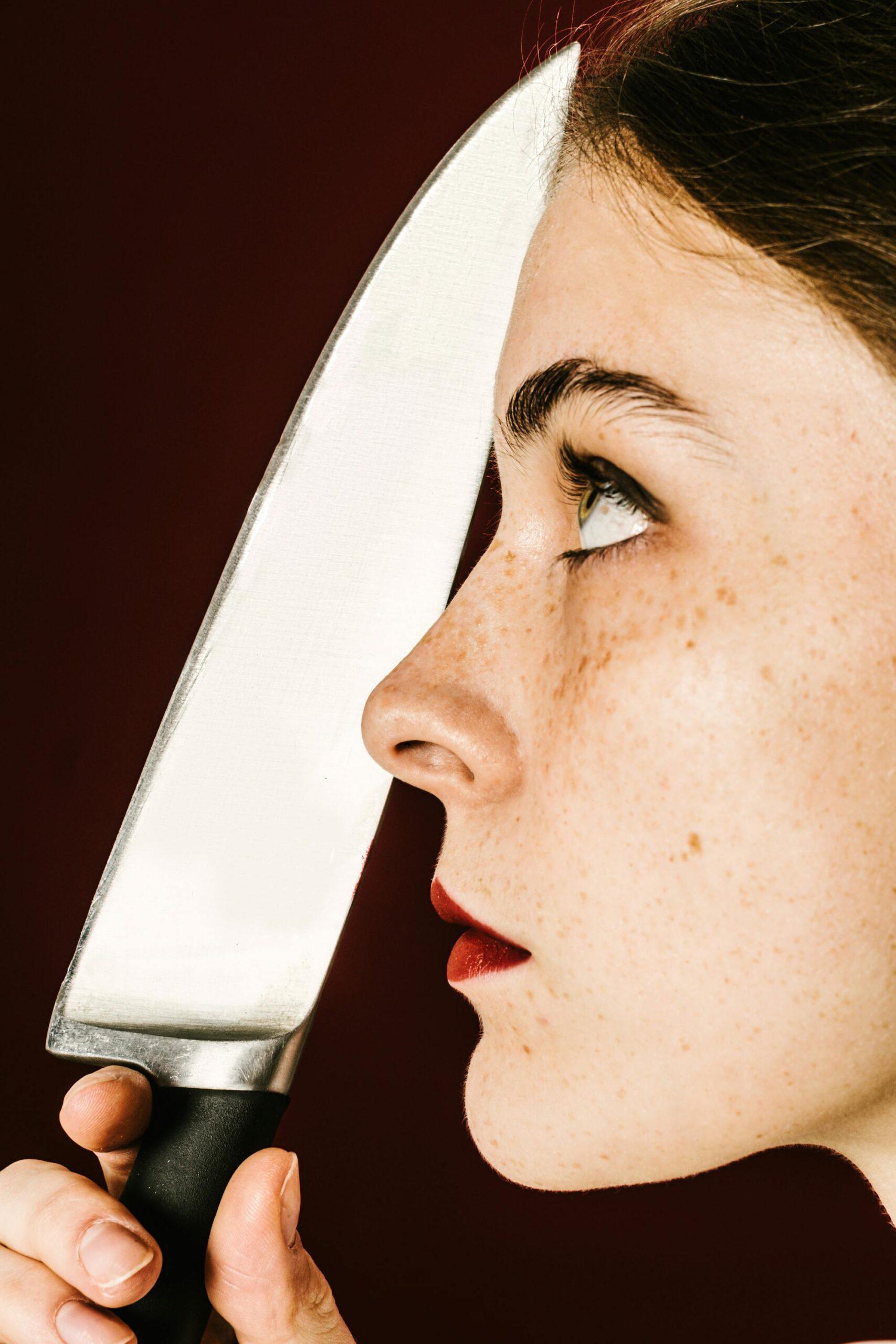 人格特質描述英文怎麼寫？3大常見錯誤你一定要避免！ [How To Write Personality Trait Descriptions In English? 3 Common Mistakes You Must Avoid!]