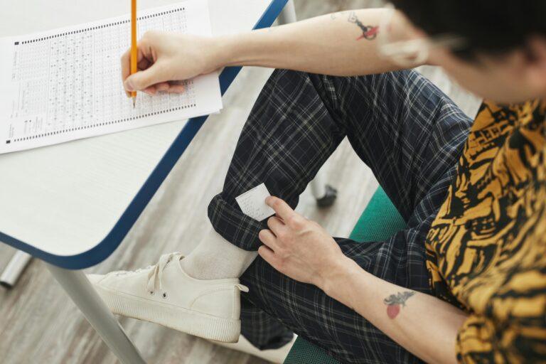 大考英文策略｜8大常見失誤與你必須避免的考場陷阱 [Top 8 Common Mistakes And Traps In English Major Exams]