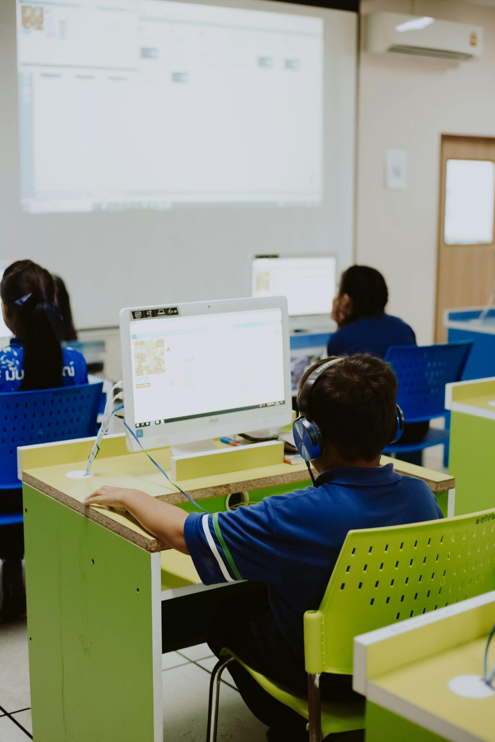台美教育合作4大常見誤區：你一定要避免的英文留學陷阱 [4 Common Pitfalls In Taiwan US Educational Collaboration: English Study Traps To Avoid]