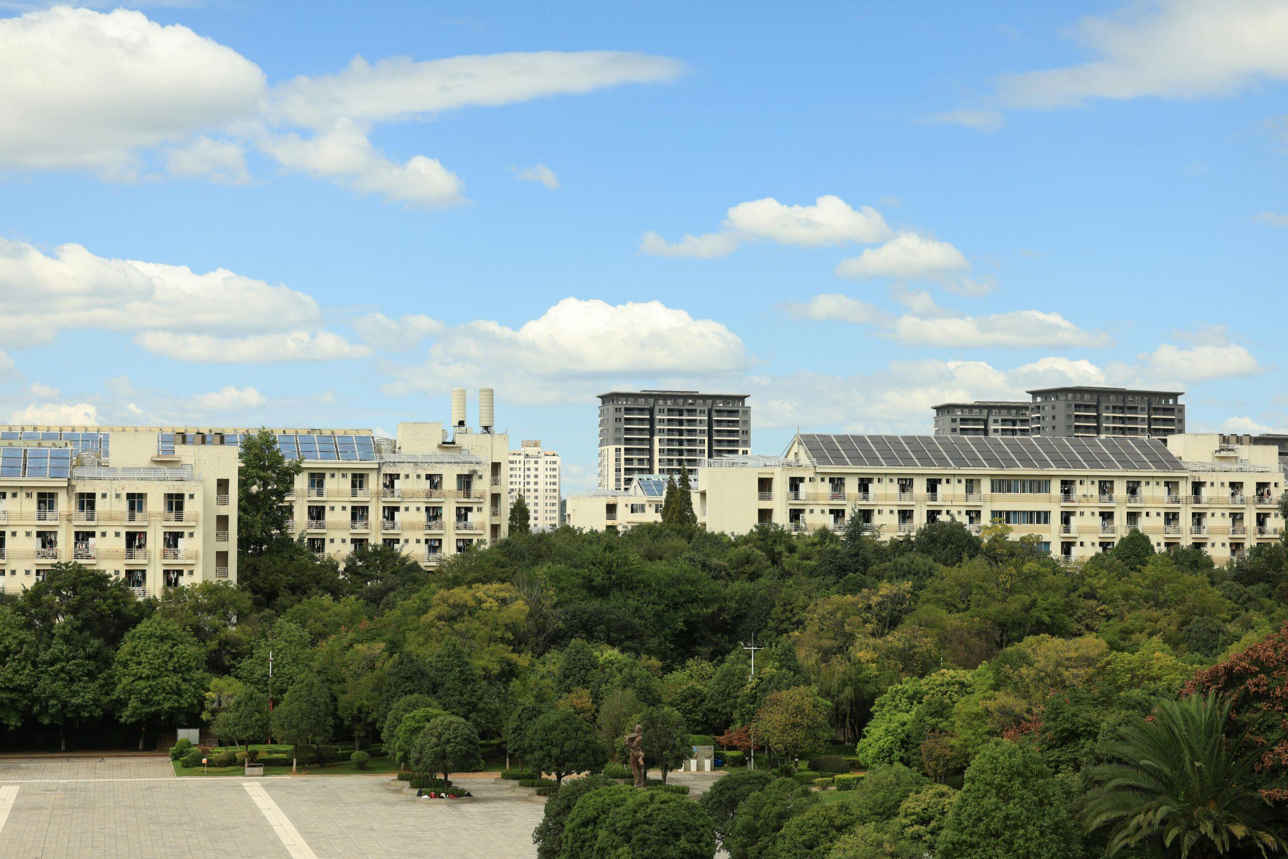 校園情境英文會話：8個避免出糗的實用句型與表達法 [Campus English Conversation: 8 Essential Phrases To Avoid Embarrassment]