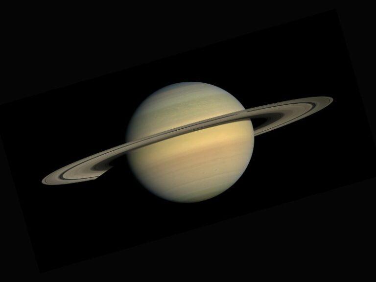 土星的英文該怎麼說？5個常見錯誤用法你一定要避開！